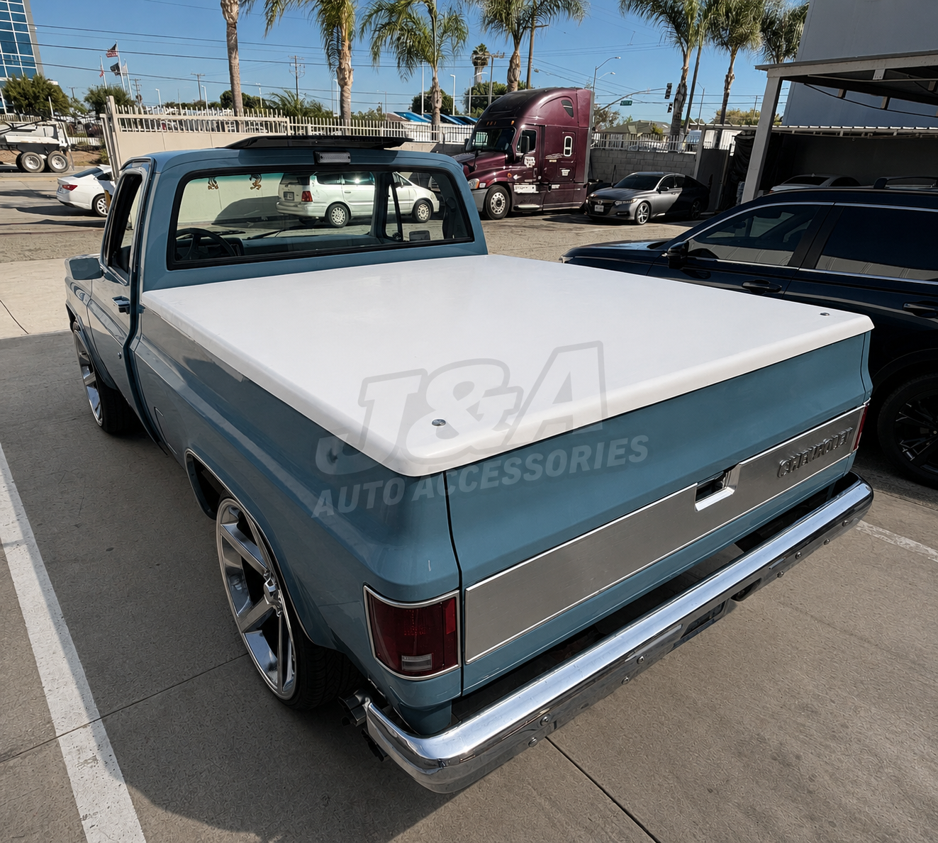 Chevy/GMC C10 1973-1987 Fleetside Short Bed Tonneau Cover