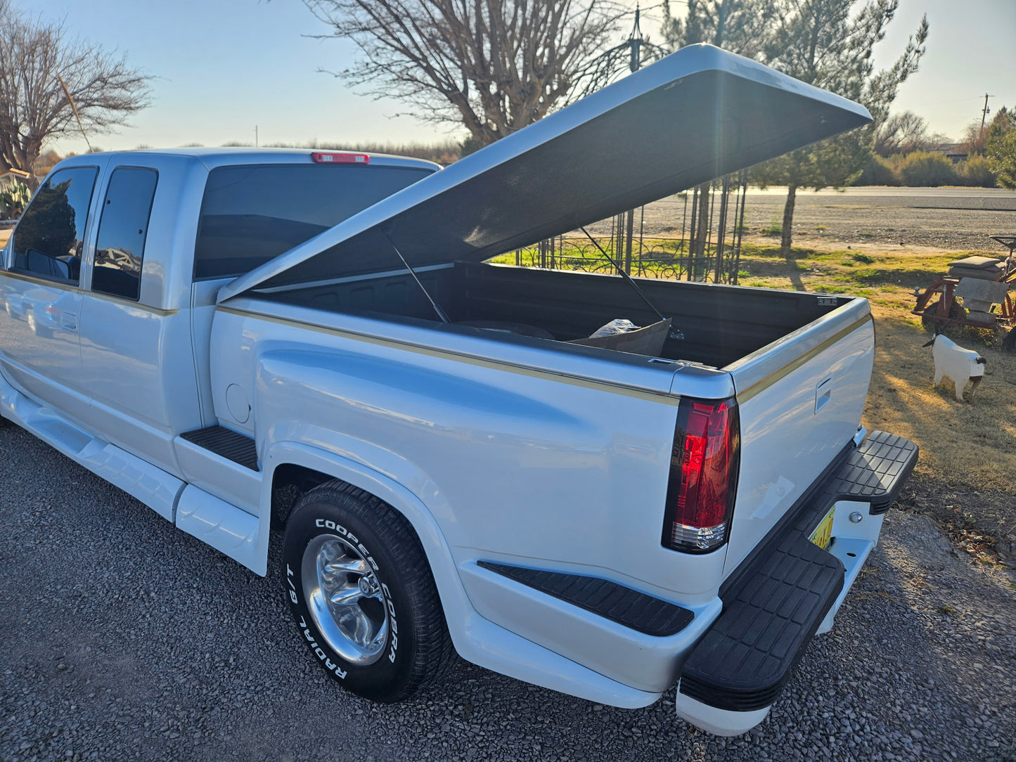 OBS Chevy/GMC 1988-1998 Stepside Tonneau Cover